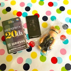 Series43 Be@rbrick Cobra Kai 100% Brand New